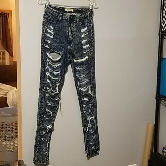 <APHRODITE> High Waist Distressed Skinny Jeans - Picture 2 of 15